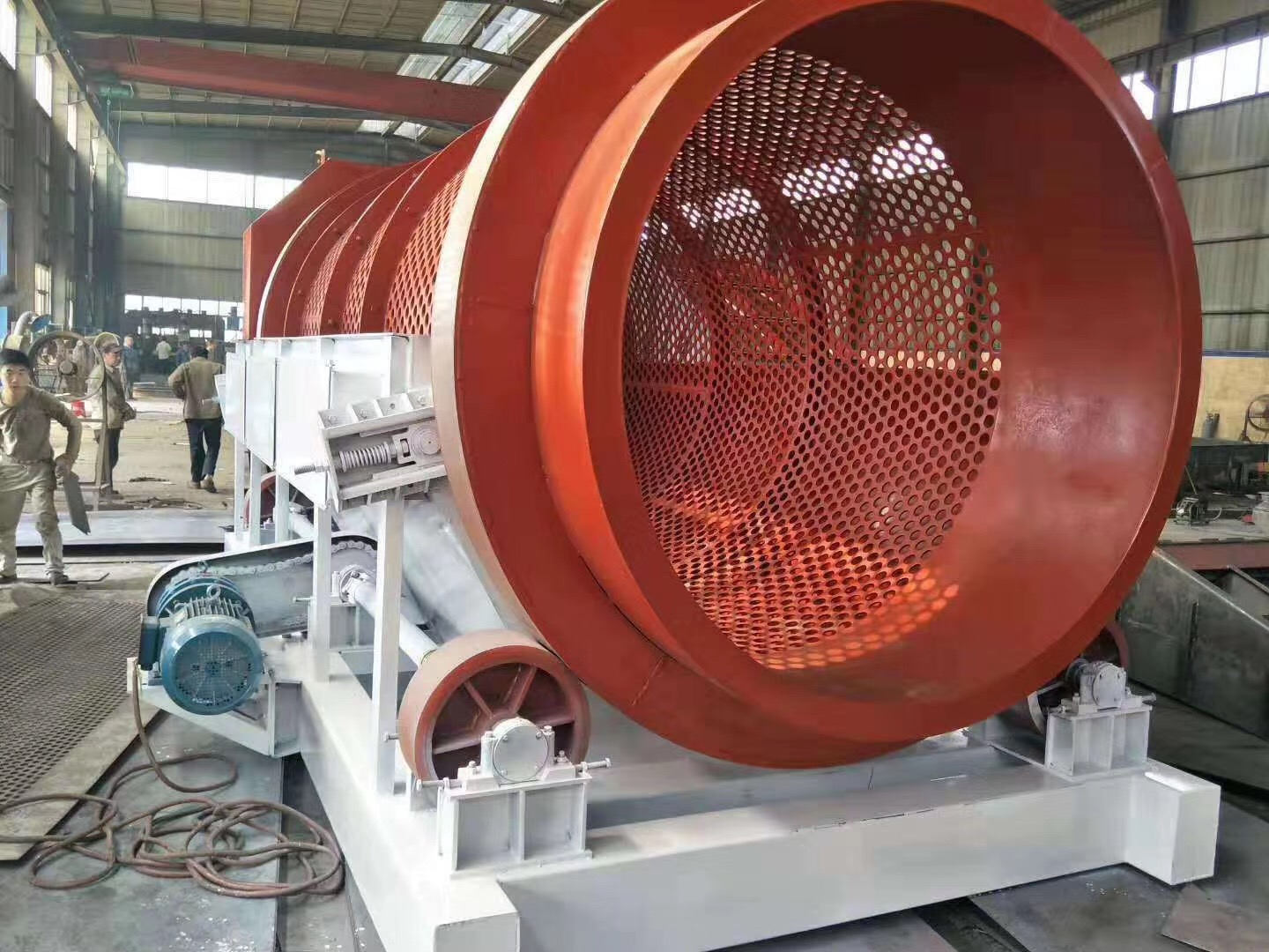 純堿篩分操作傳統(tǒng)采用滾筒篩有哪些特點(diǎn)？